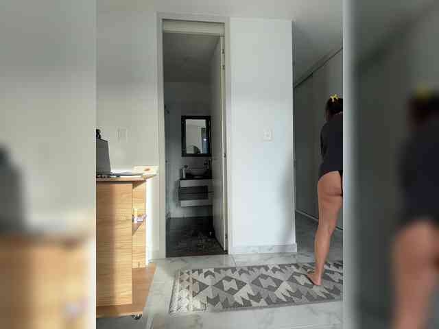 Anhika webcam