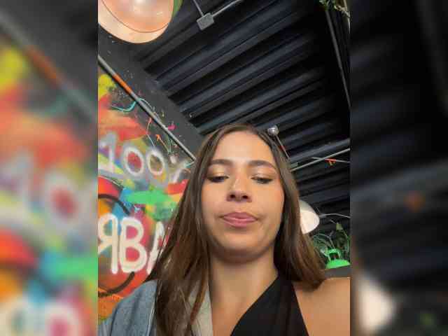 Anhika webcam