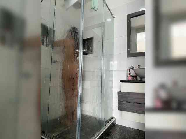 Anhika webcam