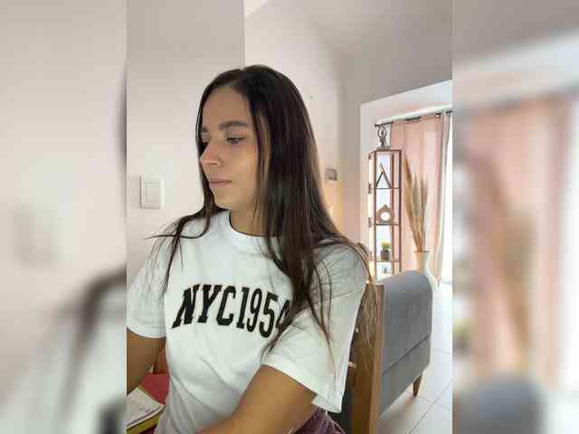 Modelo: Anhika