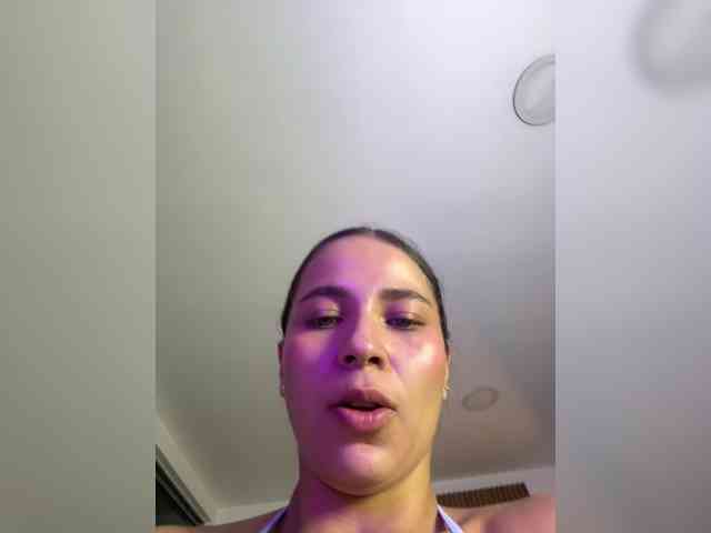 Anhika webcam