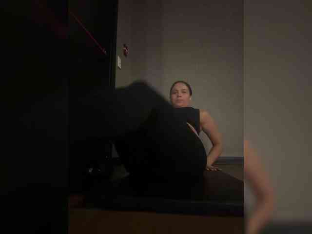 Anhika webcam