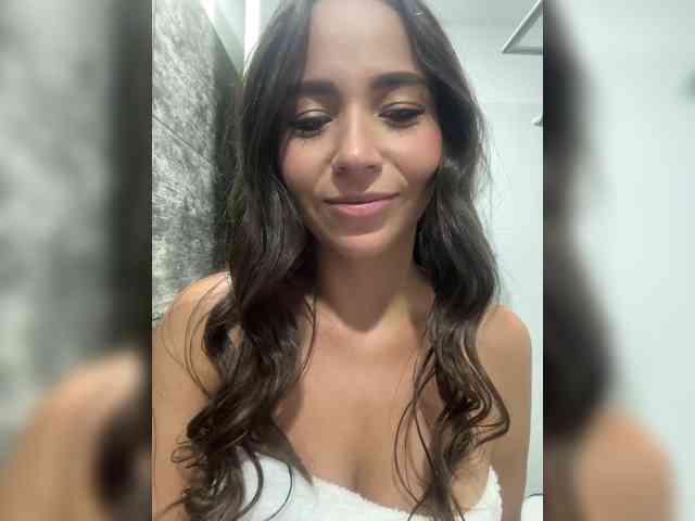 Anhika webcam