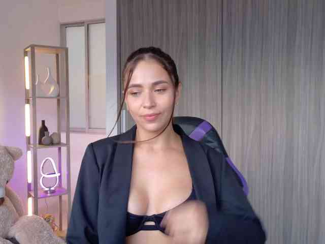 Anhika webcam