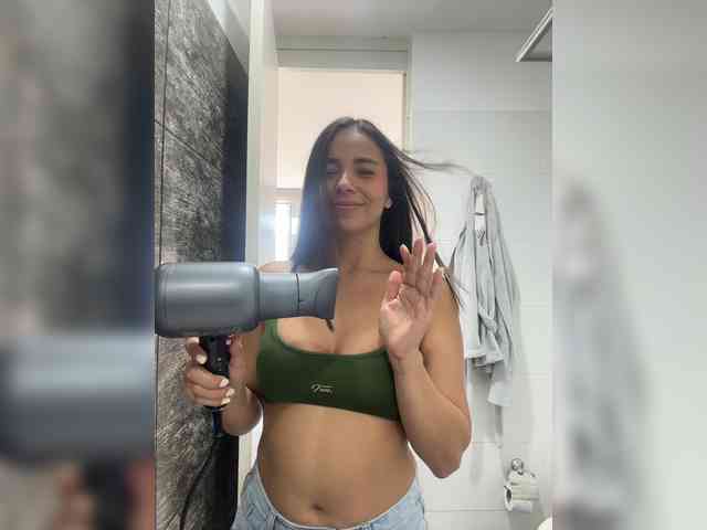 Anhika webcam