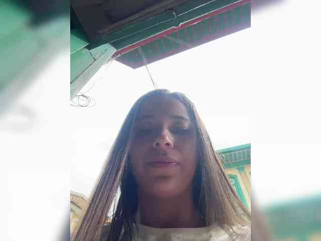 Anhika webcam