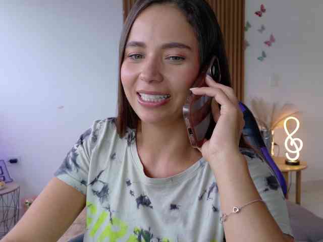 Anhika webcam