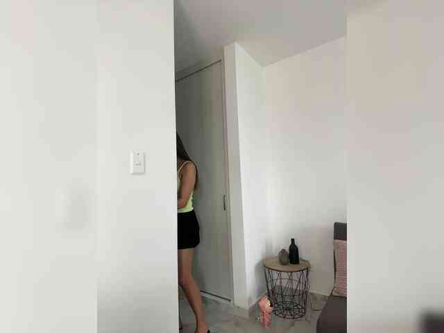 Anhika webcam