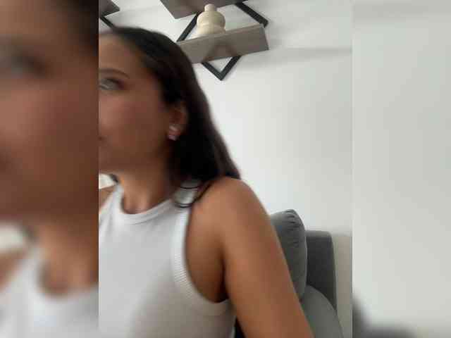 Anhika webcam