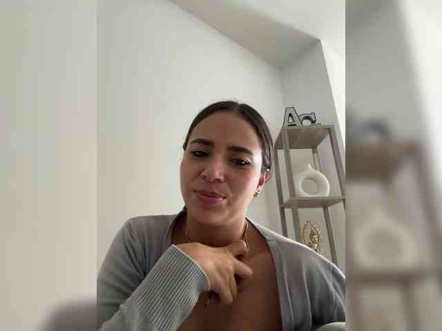 Anhika webcam