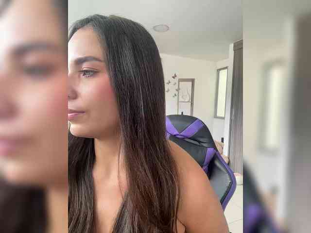 Anhika webcam