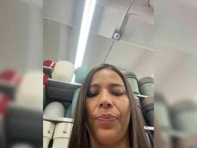 Anhika webcam