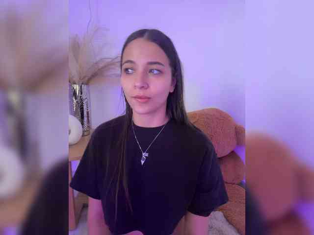 Anhika webcam