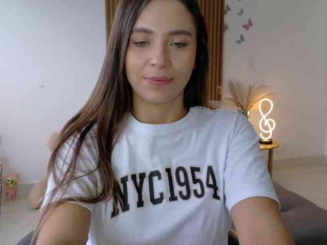Anhika webcam