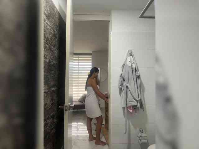 Anhika webcam