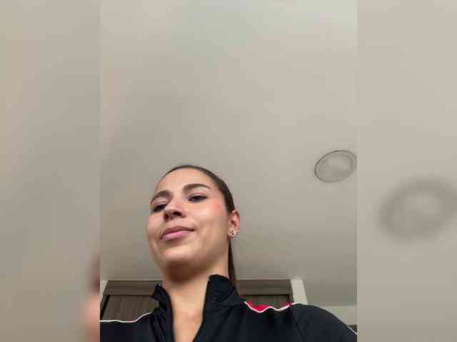 Anhika webcam