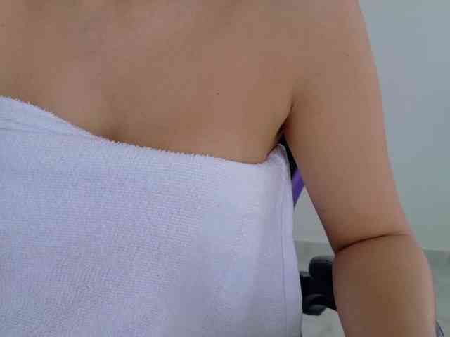 Anhika webcam