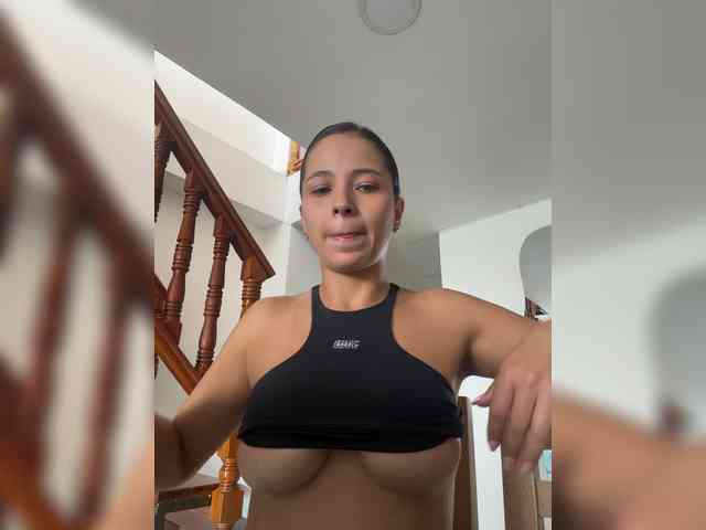 Anhika webcam