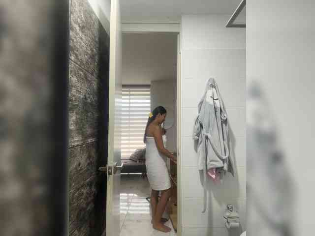 Anhika webcam