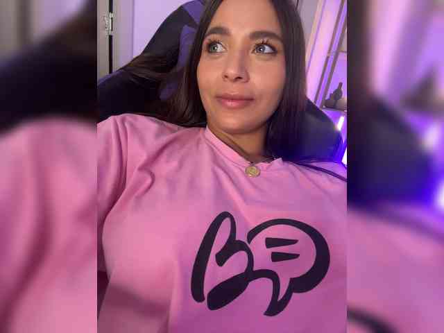 Anhika webcam