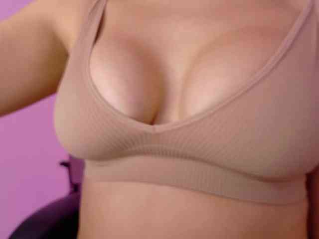 Anhika webcam