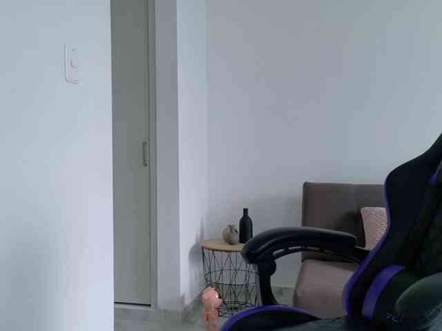Anhika webcam
