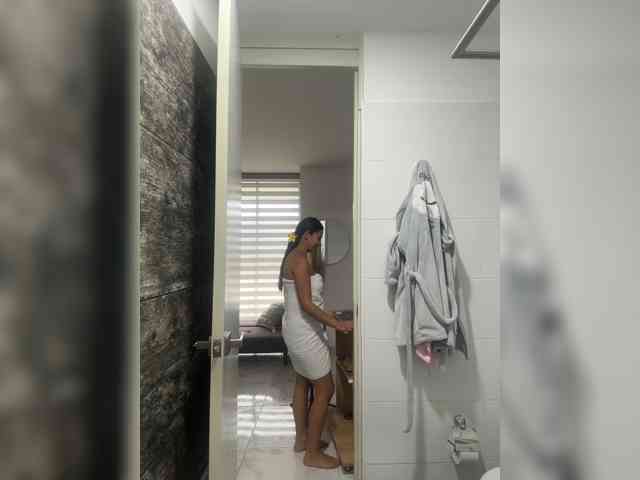 Anhika webcam
