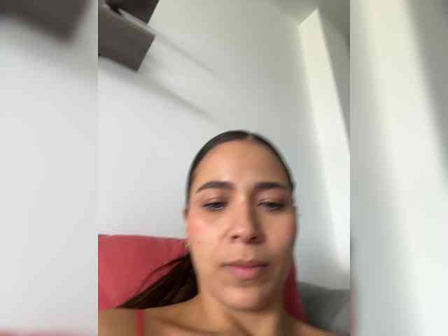 Anhika webcam