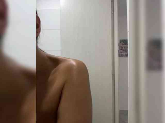 Anhika webcam