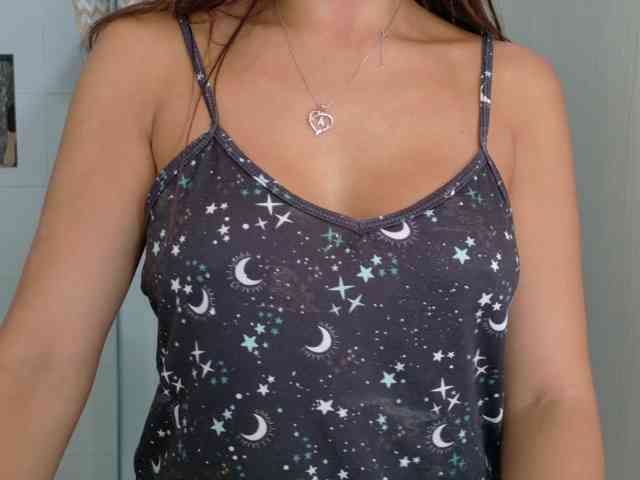 Anhika webcam