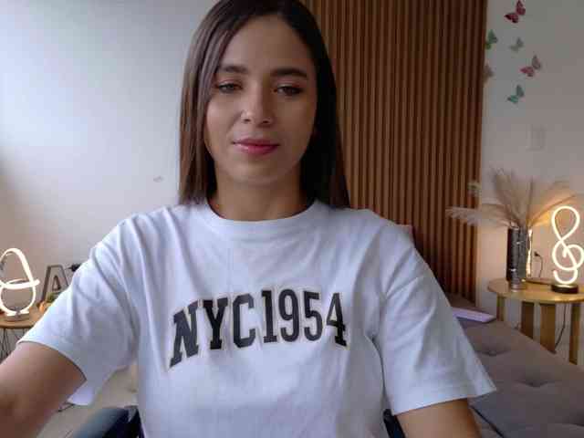 Anhika webcam