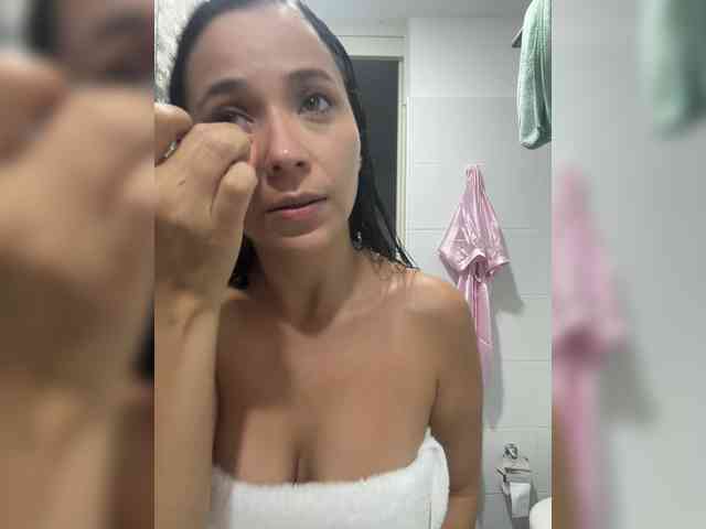 Anhika webcam