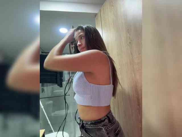 Anhika webcam