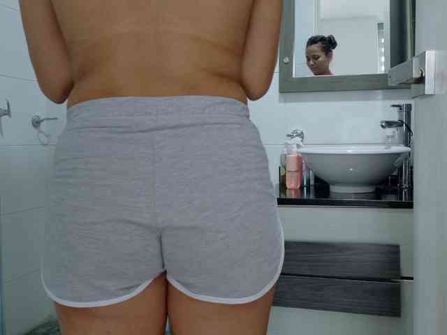 Anhika webcam