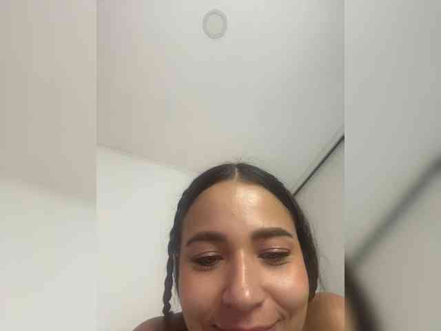 Anhika webcam