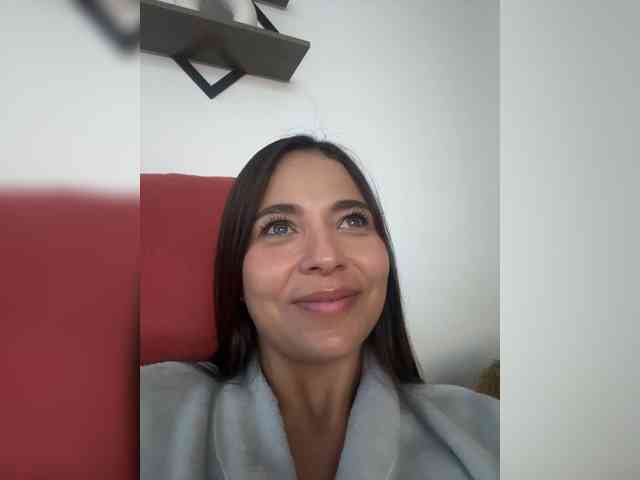 Anhika webcam