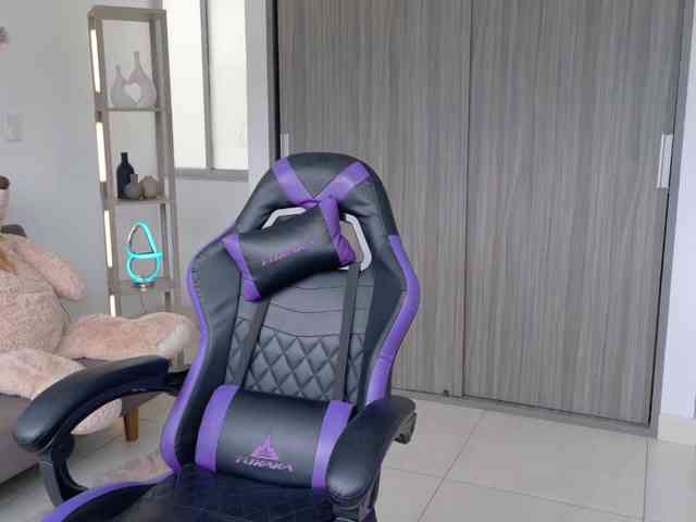 Anhika webcam