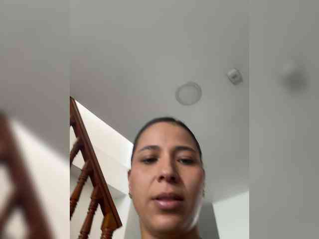 Anhika webcam