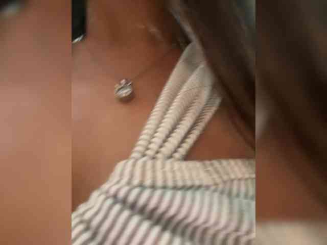 Anhika webcam