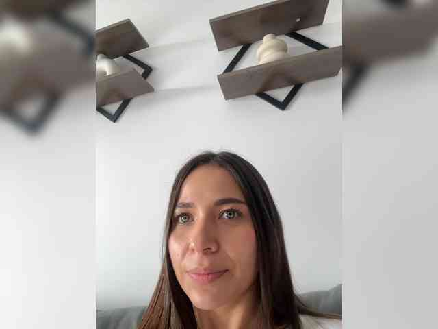 Anhika webcam