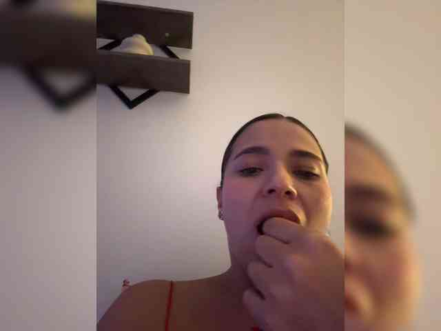Anhika webcam