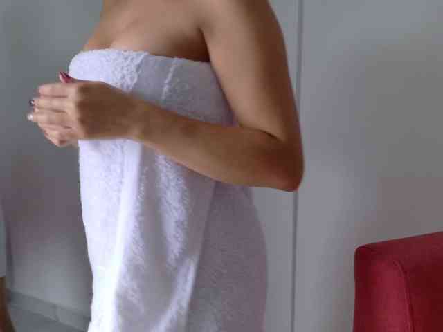 Anhika webcam