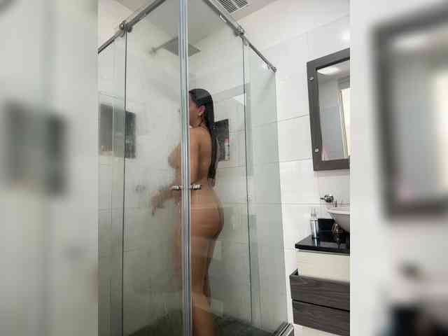 Anhika webcam