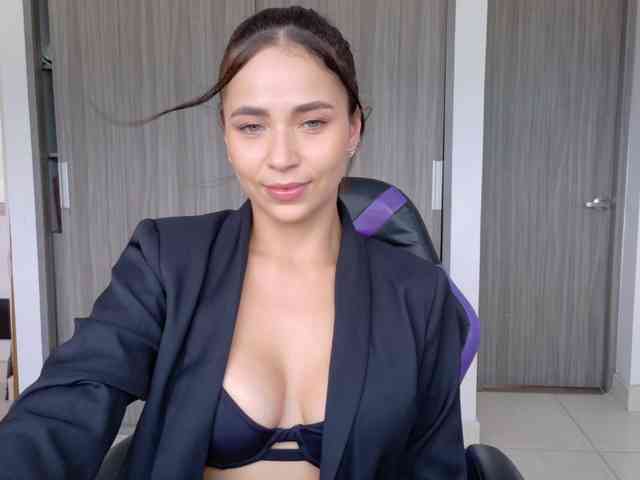 Anhika webcam