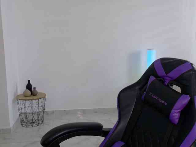 Anhika webcam