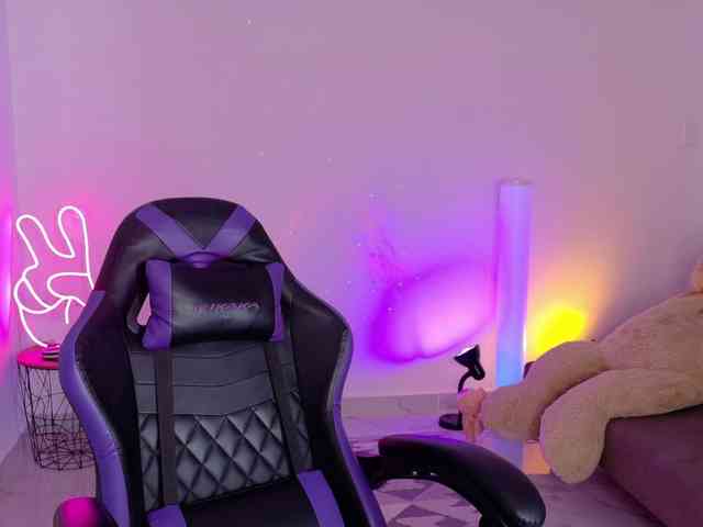 Anhika webcam