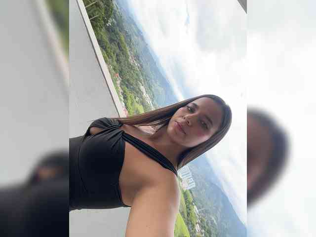 Anhika webcam