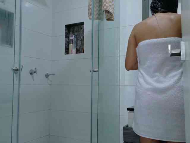 Anhika webcam