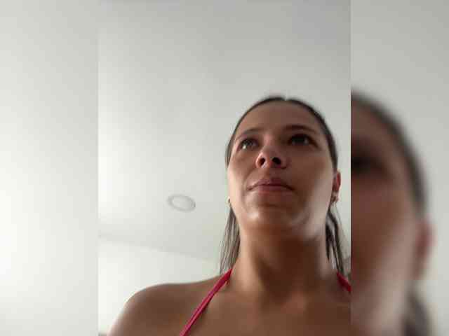 Anhika webcam