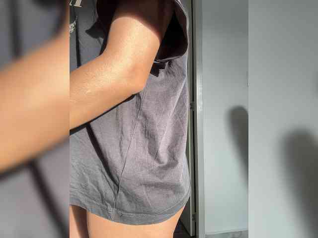 Anhika webcam